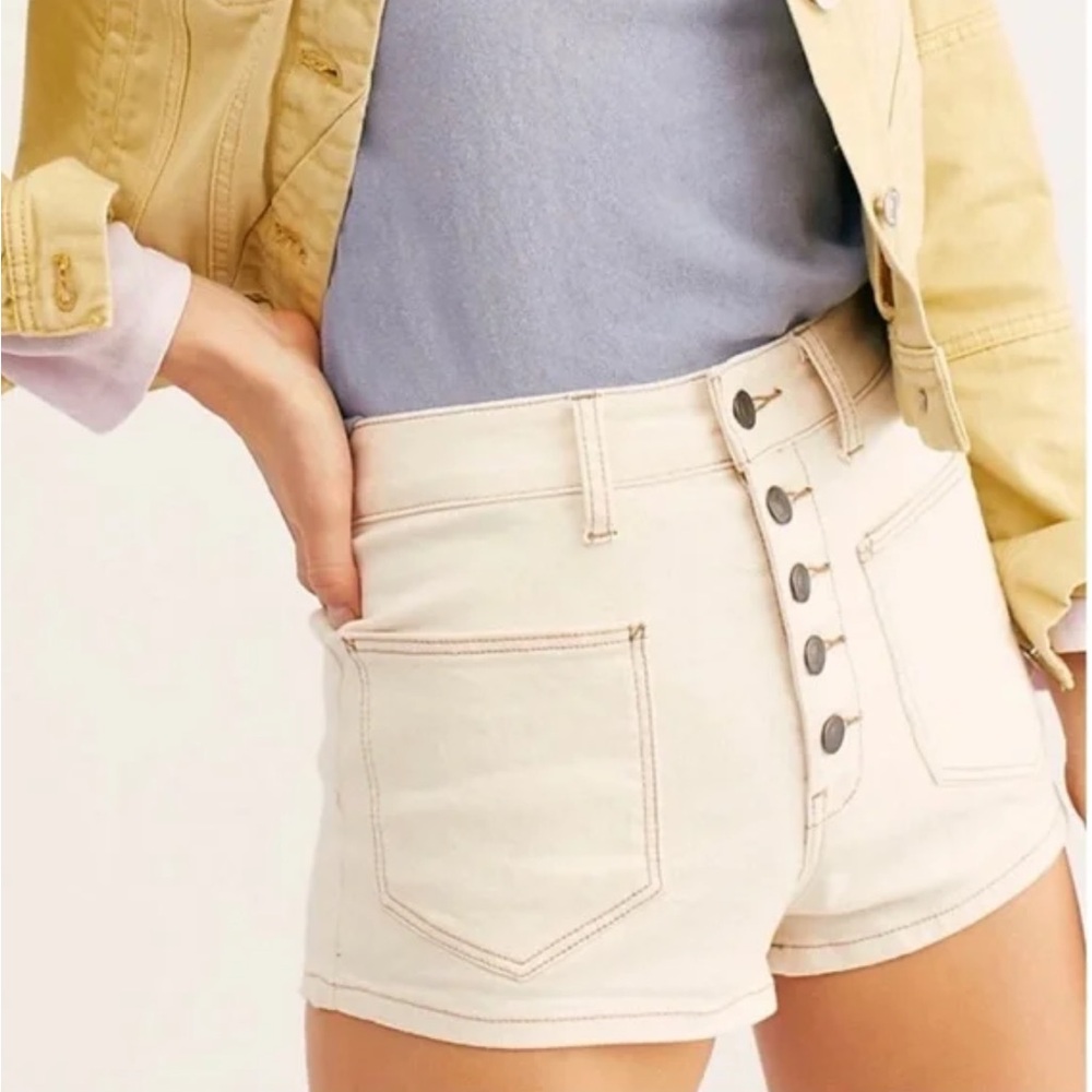 Free People Bridgette Exposed Button Fly Shorts - stretchy, light tan - size 25